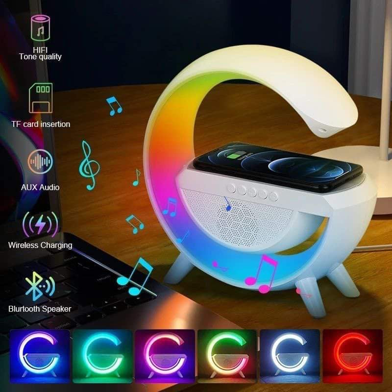 X10 Speaker Bluetooth RGB couplé à un chargeur wireless universel.