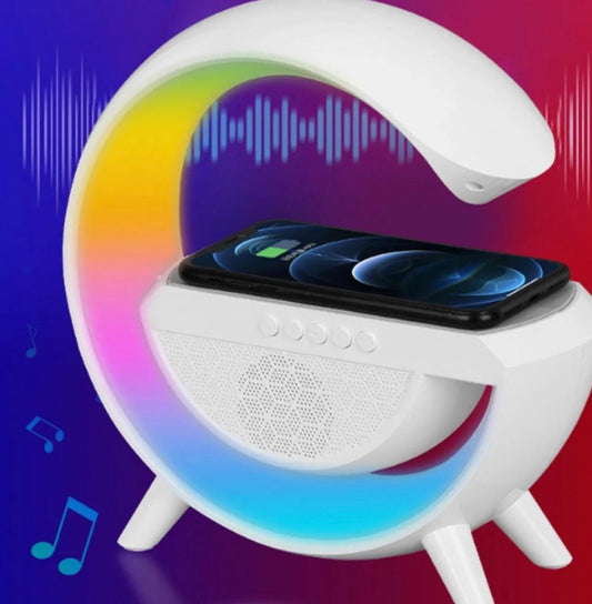 X10 Speaker Bluetooth RGB couplé à un chargeur wireless universel.